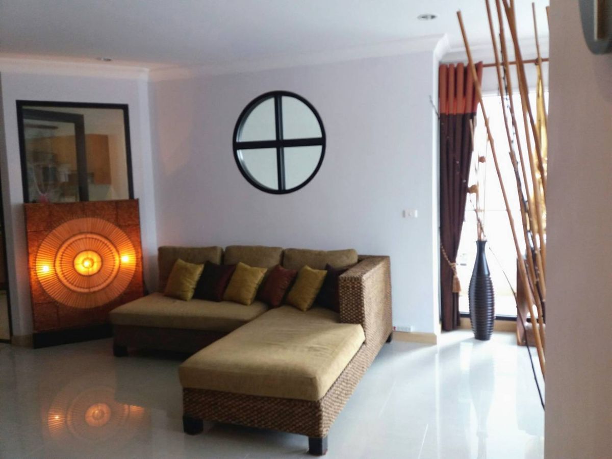 ขายคอนโดพระราม 3 สาธุประดิษฐ์ : คอนโด 2 ห้องนอนขายที่ Supalai Casa Riva ชั้นต่ำ