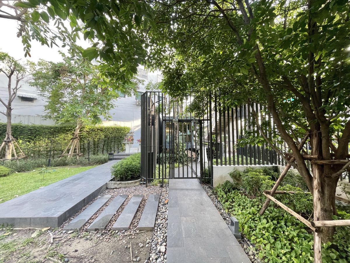 For SaleCondoKasetsart, Ratchayothin : Sell/rent Centric Condo, Ratchayothin, Floor 17, beautiful room, complete with BTS Ratchayothin, only 150 meters.