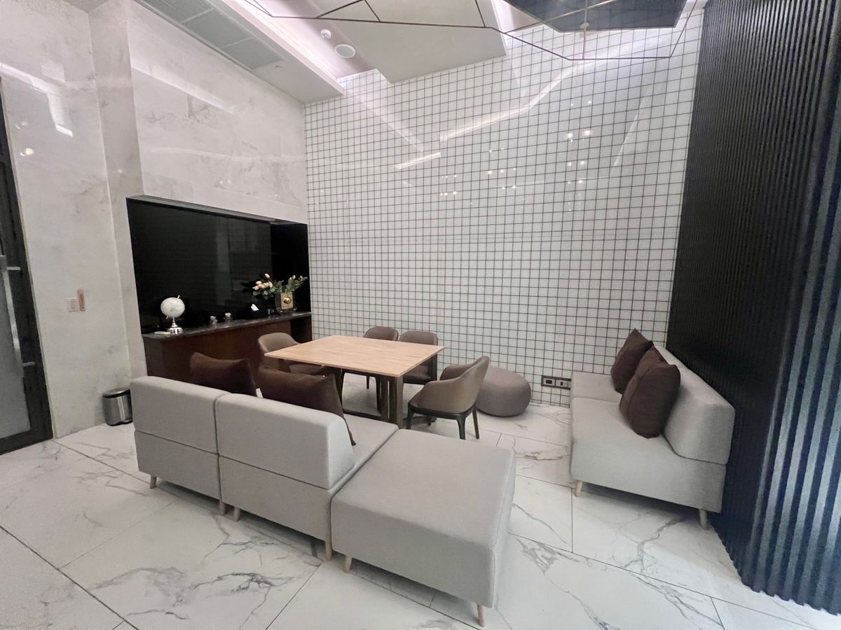 For SaleCondoKasetsart, Ratchayothin : Sell/rent Centric Condo, Ratchayothin, Floor 17, beautiful room, complete with BTS Ratchayothin, only 150 meters.