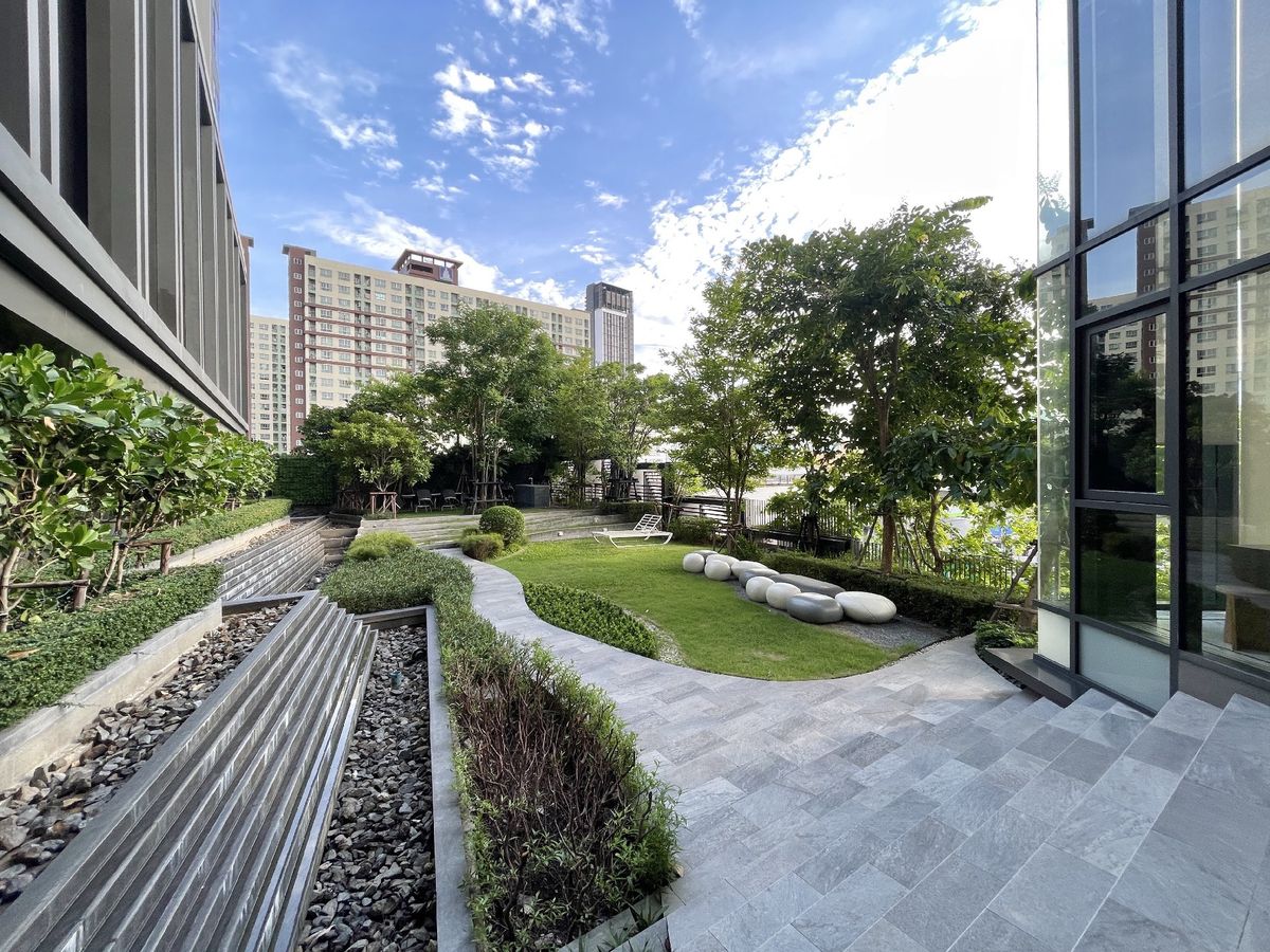 For SaleCondoKasetsart, Ratchayothin : Sell/rent Centric Condo, Ratchayothin, Floor 17, beautiful room, complete with BTS Ratchayothin, only 150 meters.