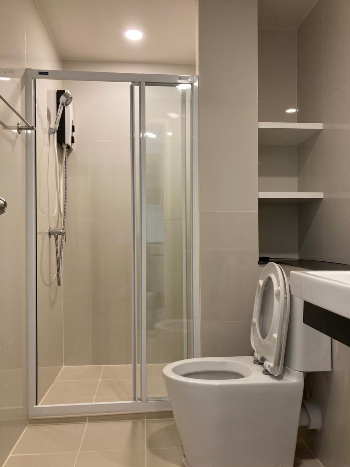 ให้เช่าคอนโดเกษตรศาสตร์ รัชโยธิน : 🔥ให้เช่าด่วน 🔥คอนโด Phyll Phahol 34   Low-Rise ติดรถไฟฟ้า BTS สถานี เสนานิคม ใกล้ “ม.เกษตรฯ หิ้วกระเป๋าเข้าอยู่ได้เลย!