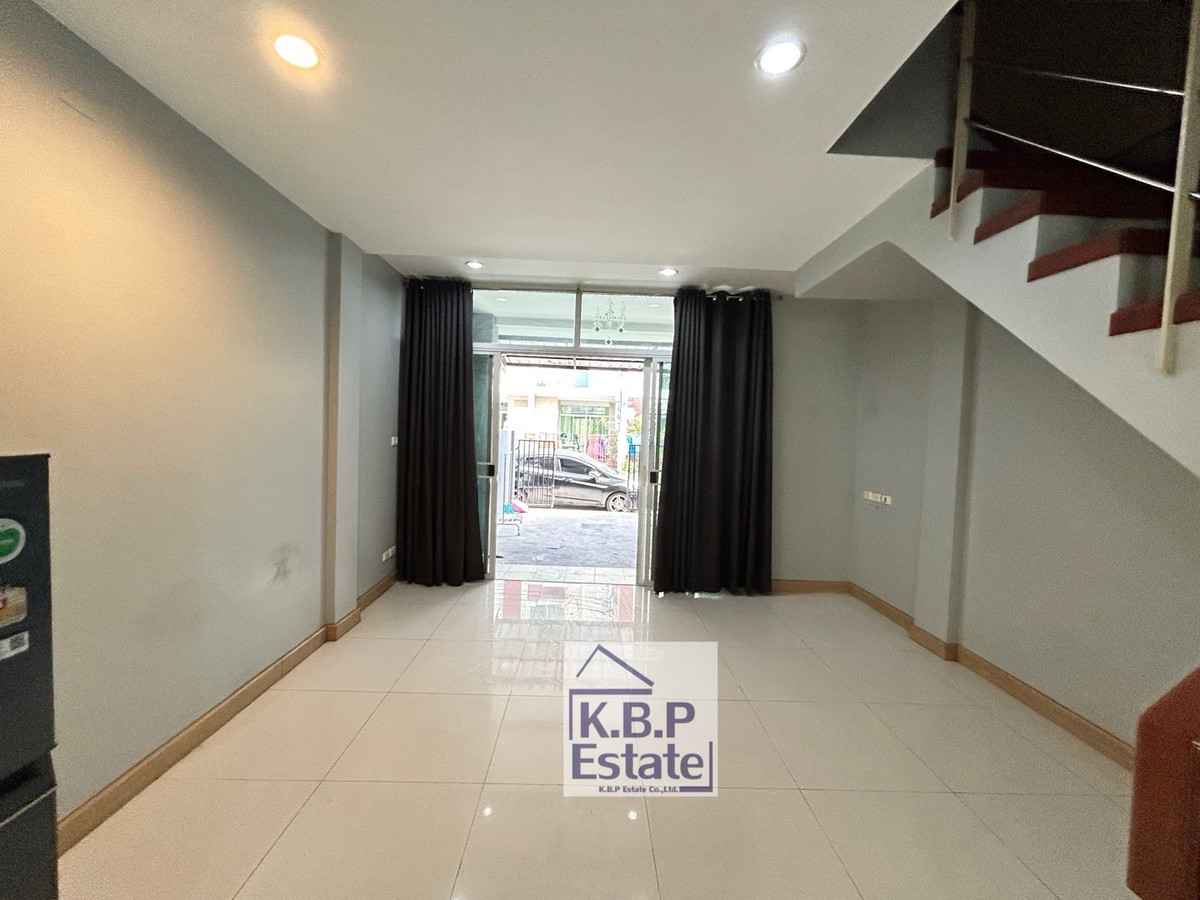 For RentTownhomeSathorn, Narathiwat : House for rent, Thanapat House, 3 beds 3 Baths Fully Furniture