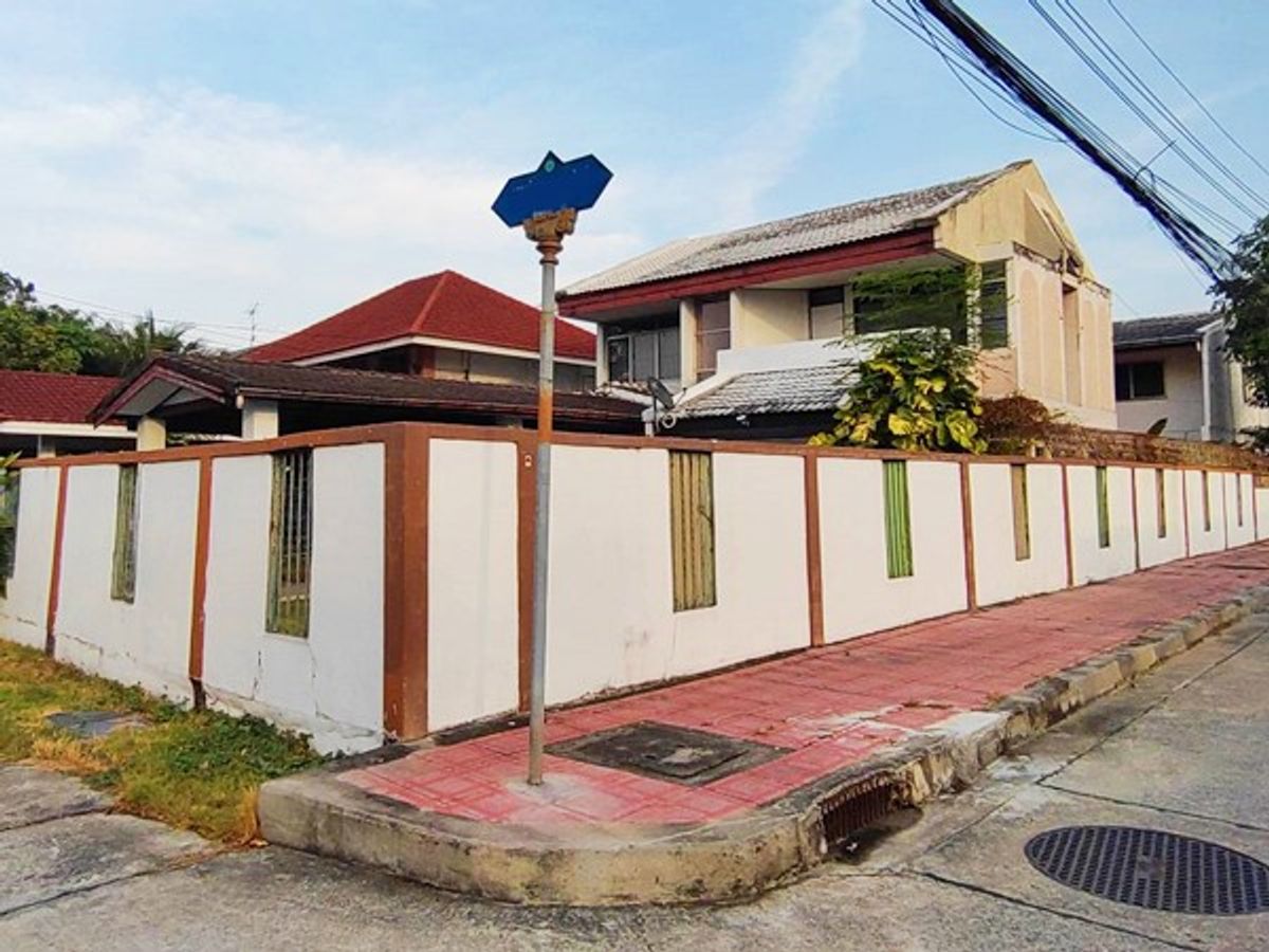 ให้เช่าบ้านมีนบุรี-ร่มเกล้า : บ้านเดี่ยวใหญ่ 2 ชั้น หลังมุม  92 ตารางวา ให้เช่า พฤกษชาติ รามคำแหง 118 สะพานสูง เหมาะขายของออนไลน์ ไลฟ์ขายของออนไลน์ เก็บสินค้า โฮมออฟฟิศ food delivery คาเฟ่ ร้านกาแฟ ร้านอาหาร ครัวกลาง เนอสเซอรี/Nursery สถานรับเลี้ยงเด็กก่อนเข้าเรียนอนุบาล บ้านพักคนงาน