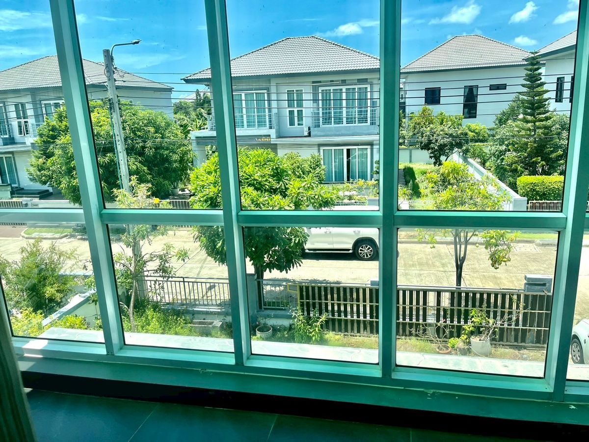 ขายบ้านพระราม 2 บางขุนเทียน : บ้านเดี่ยว 2 ชั้น หมู่บ้านซื่อตรง พรีเมี่ยม พระราม 2 - แสมดำ เนื้อที่ 102 ตารางวา 4 ห้องนอน แขวงแสมดำ เขตบางขุนเทียน กรุงเทพมหานคร