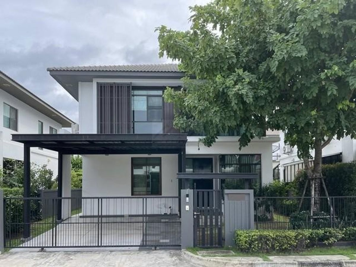 For RentHousePattanakan, Srinakarin : 2 storey house for rent, Muang Thong Village 2/2 Soi Phatthanakan 61 Can make an office at an area of ​​112 square wah