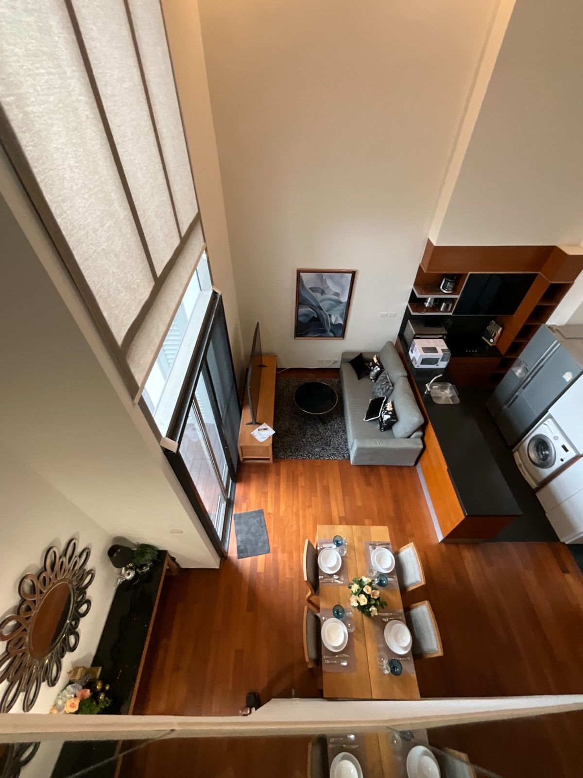 ให้เช่าคอนโดสุขุมวิท อโศก ทองหล่อ : Rare Unit! ห้อง Duplex 2 นอน 2 น้ำ 110 ตร.ม. เฟอร์+เครื่องใช้ไฟฟ้าครบ พร้อม Private Pool