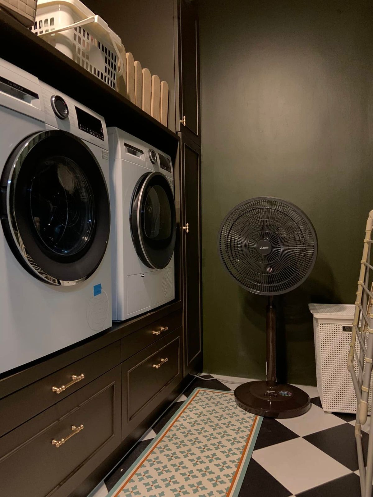 ขายทาวน์โฮมมีนบุรี-ร่มเกล้า : ✨ ขายบ้านมุม Anasiri รามคำแหง พร้อมสวนข้างบ้าน วิวโล่ง โปร่งสบาย เฟอร์นิเจอร์ตกสไตล์  Luxury Minimal เหมาะกับครอบครัว เดินทางสะดวกใกล้รถไฟฟ้า