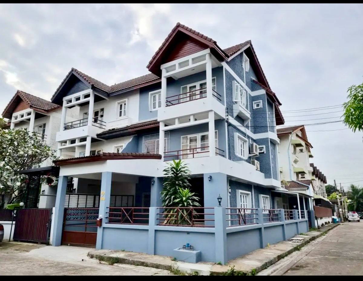 ให้เช่าทาวน์โฮมแจ้งวัฒนะ เมืองทอง : ให้เช่าบ้านแฝดห้องมุม หมู่บ้านโพธิ์แก้ว ประชาชื่น-แจ้งวัฒนะ 