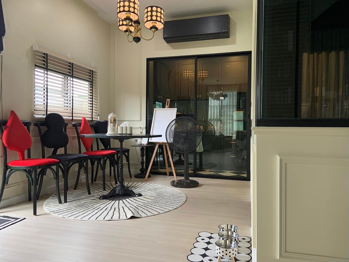 ขายทาวน์โฮมมีนบุรี-ร่มเกล้า : ✨ ขายบ้านมุม Anasiri รามคำแหง พร้อมสวนข้างบ้าน วิวโล่ง โปร่งสบาย เฟอร์นิเจอร์ตกสไตล์  Luxury Minimal เหมาะกับครอบครัว เดินทางสะดวกใกล้รถไฟฟ้า