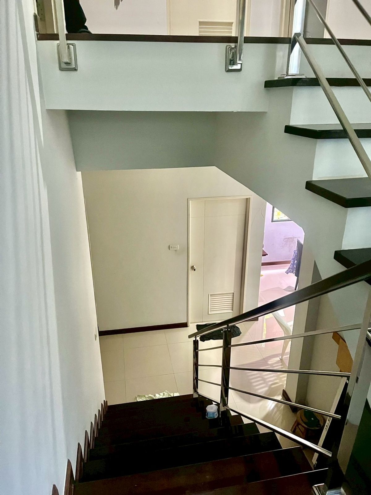 ขายบ้านพระราม 2 บางขุนเทียน : บ้านเดี่ยว 2 ชั้น หมู่บ้านซื่อตรง พรีเมี่ยม พระราม 2 - แสมดำ เนื้อที่ 102 ตารางวา 4 ห้องนอน แขวงแสมดำ เขตบางขุนเทียน กรุงเทพมหานคร