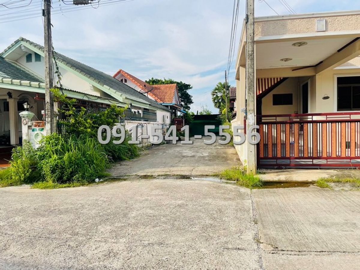 ขายที่ดินเพชรบูรณ์ : ขายที่ดิน ใจกลางเมืองเพชรบูรณ์ เนื้อที่ 18-1-3 ไร่ ติดถนนสันติสุข เข้าออกได้หลายเส้นทาง บรรยากาศดีเงียบสงบน่าอยู่