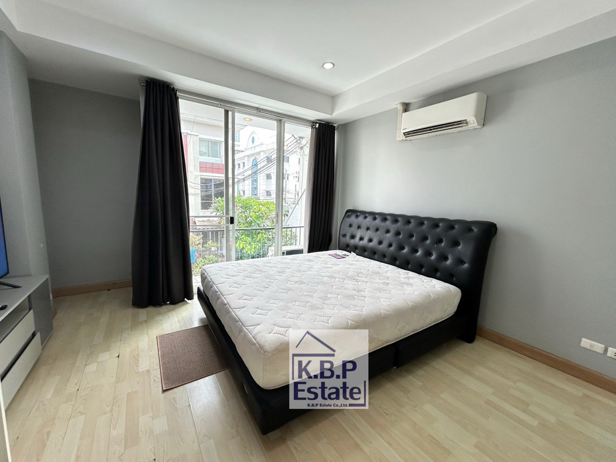 For RentTownhomeSathorn, Narathiwat : House for rent, Thanapat House, 3 beds 3 Baths Fully Furniture