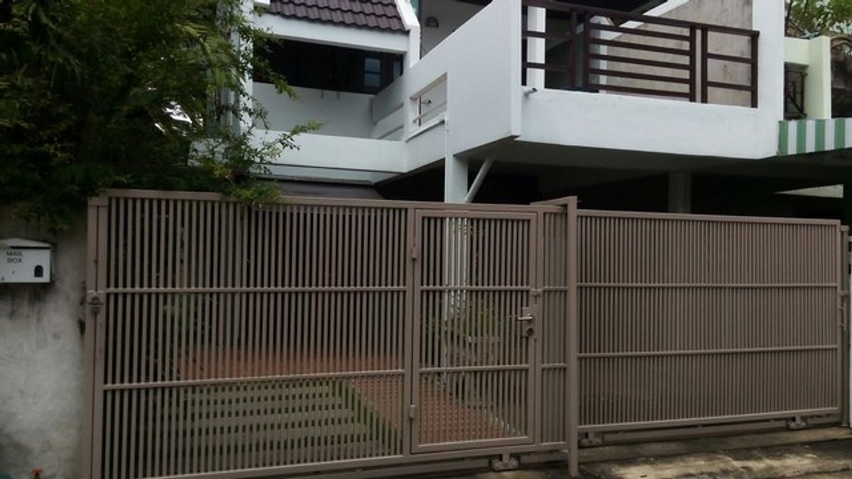 ให้เช่าลาดพร้าว เซ็นทรัลลาดพร้าว : P433 ให้เช่าบ้านแฝด ซอยลาดพร้าว 26  ไม่รับสัตว์เลี้ยง ใกล้ MRT ลาดพร้าว 900 เมตร