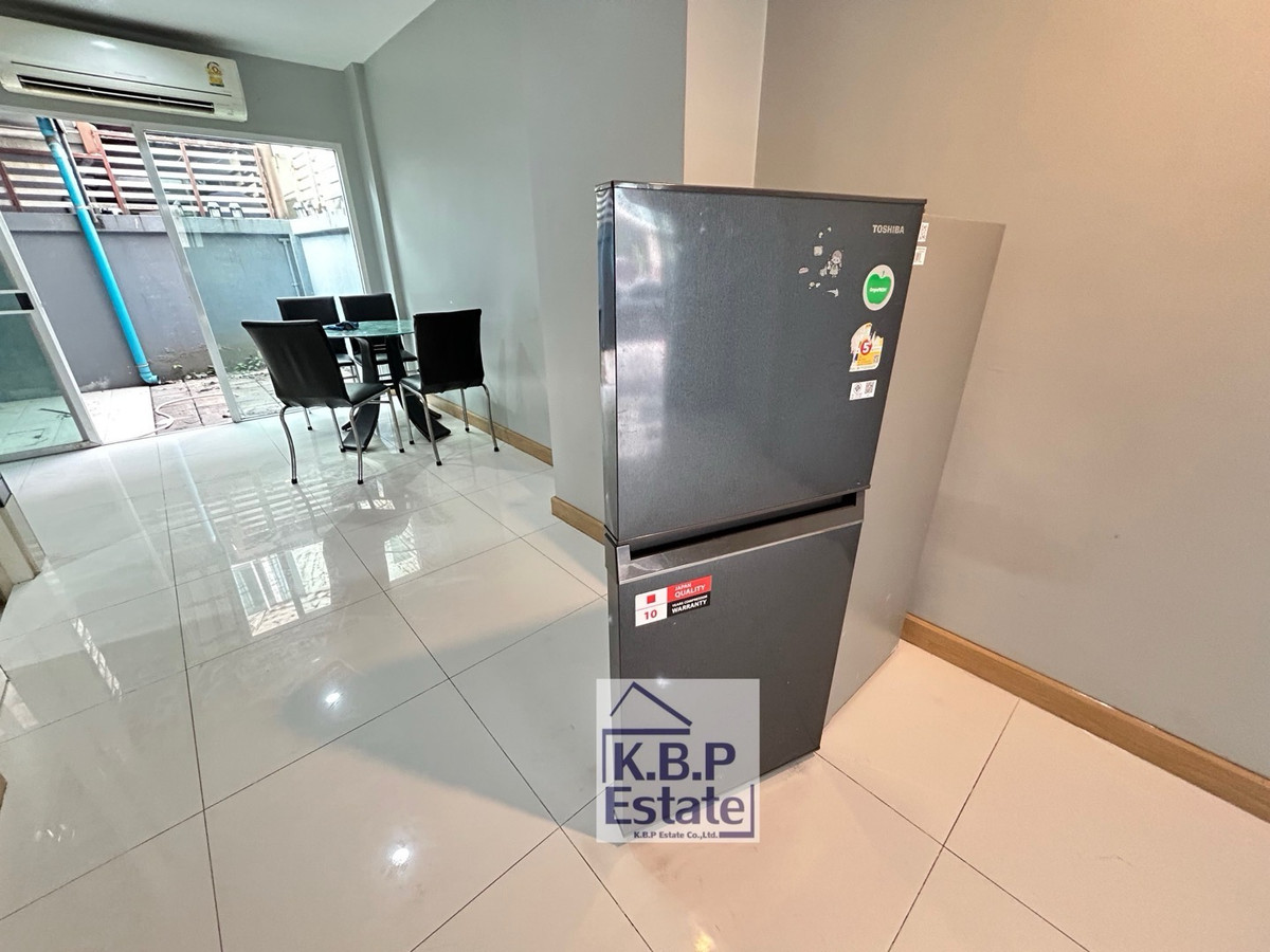 For RentTownhomeSathorn, Narathiwat : House for rent, Thanapat House, 3 beds 3 Baths Fully Furniture