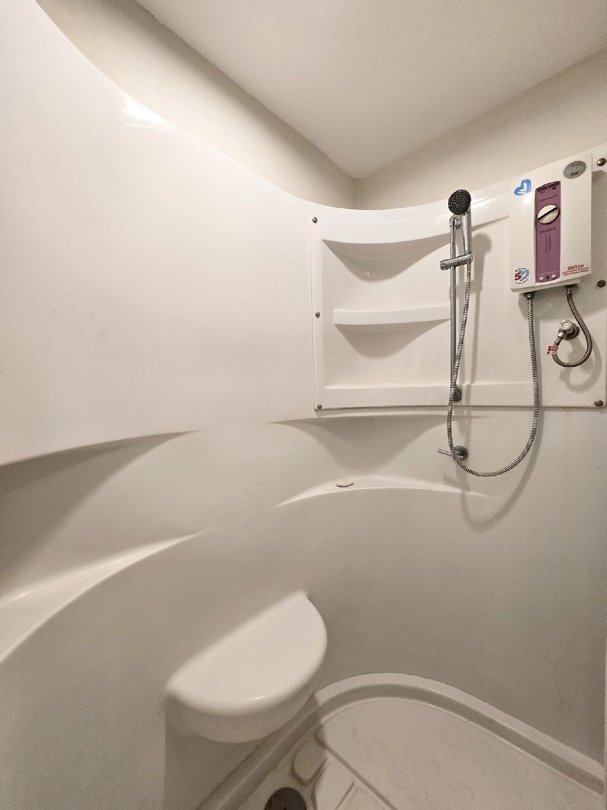 ให้เช่าคอนโดวงเวียนใหญ่ เจริญนคร : 🔥ให้เช่าด่วน🔥คิวเฮ้าส์ สาทร ห้องสวย renovate ใหม่ แอร์ใหม่ วิวสวยฝั่งแม่นํ้าเจ้าพระยา