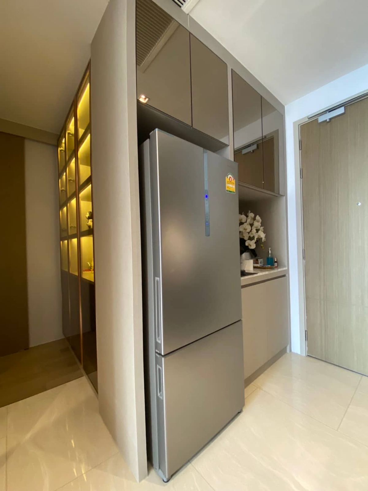 ขายคอนโดสีลม ศาลาแดง บางรัก : ขายด่วน ✨ Ashton Silom ✨ เฟอร์นิเจอร์ และ เครื่องใช้ไฟฟ้าครบ ใกล้ BTS ช่องนนทรี