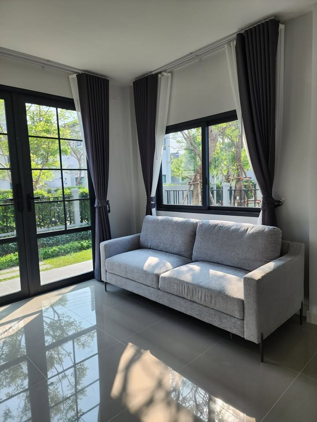 ให้เช่าสมุทรปราการ สำโรง : บ้านใหม่พร้อมอยู่ สุขุมวิท-บางนา ใกล้เมกาบางนาแค่ 800 เมตร