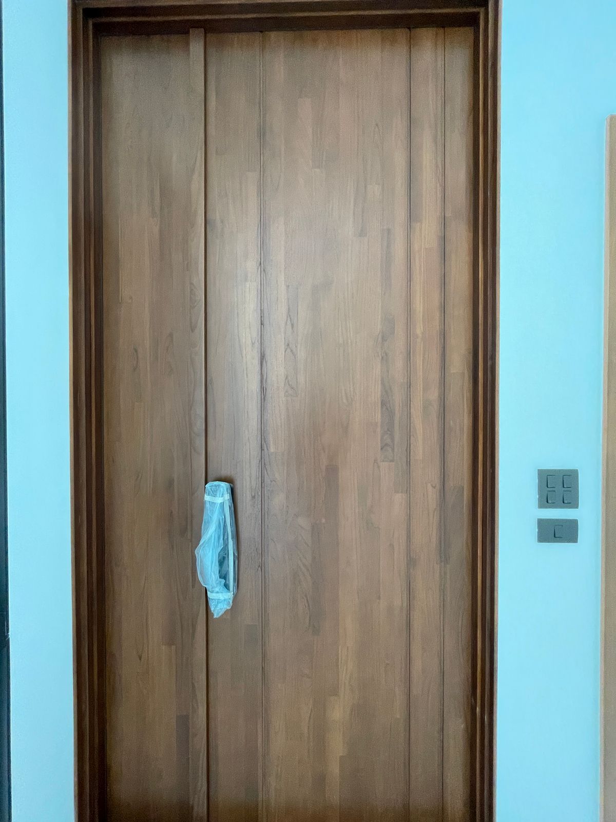 ขายบ้านรามคำแหง หัวหมาก : ขายบ้านเดี่ยวหรู ธารารมณ์ ไพรเวท เรสซิเดนซ์ รามคำแหง 9 บ้านเดี่ยว 3 ชั้น พื้นที่ใช้สอย 416 ตร.ม. ฟังก์ชัน 4 ห้องนอน 5 ห้องน้ำ 3 ที่จอดรถ  บนถนนรามคำแหง ใกล้แยกสุขุมวิท 71 ใกล้รถไฟฟ้าสายสีส้มและ Airport Link สถานีรามคำแหง