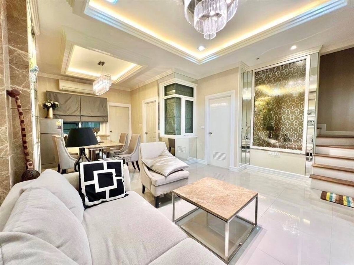 ขายทาวน์โฮมมีนบุรี-ร่มเกล้า : ขายทาวน์โฮม หลังมุม พร้อมผู้เช่า📍  ได้ผลตอบแทนทันที 7%++ ขายพร้อมผู้เช่า 📍 ❇️  ขายต่ำกว่าราคาประเมินได้กำไร 2 ต่อ  ทาวน์โฮม โกลเด้น ทาวน์ รามคำแหง วงแหวน