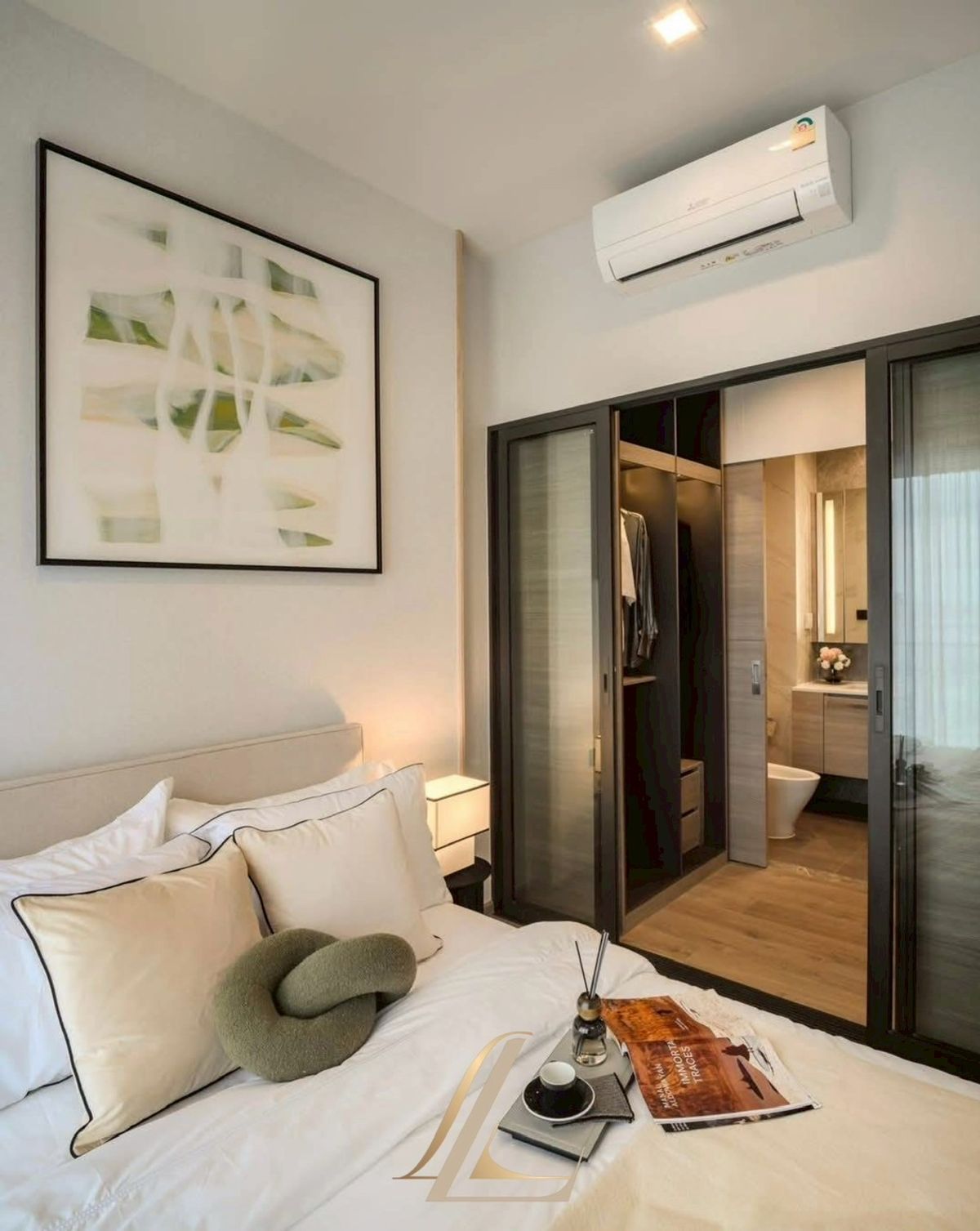 ให้เช่าคอนโดลาดพร้าว เซ็นทรัลลาดพร้าว : ห้องสวยมาก ว่างให้เช่า คอนโด The Crest Park Residences ชั้นสูง พร้อมเข้าอยู่