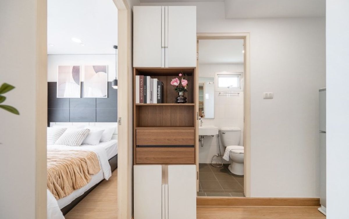 ขายคอนโดเสรีไทย-นิด้า :  ขายคอนโด ลุมพินี คอนโดทาวน์ นิด้า-เสรีไทย (ตึก A2, ชั้น 8) ขนาด 25.32 ตร.ม. ราคาเพียง 1.39 ล้านเท่านั้น ใกล้เดอะมอลล์บางกะปิ ใกล้โลตัสบางกะปิ ใกล้โรงพยาบาลเวชธานี ใกล้วัดศรีบุญเรือง ใกล้ท่าเรือคลองแสนแสบ