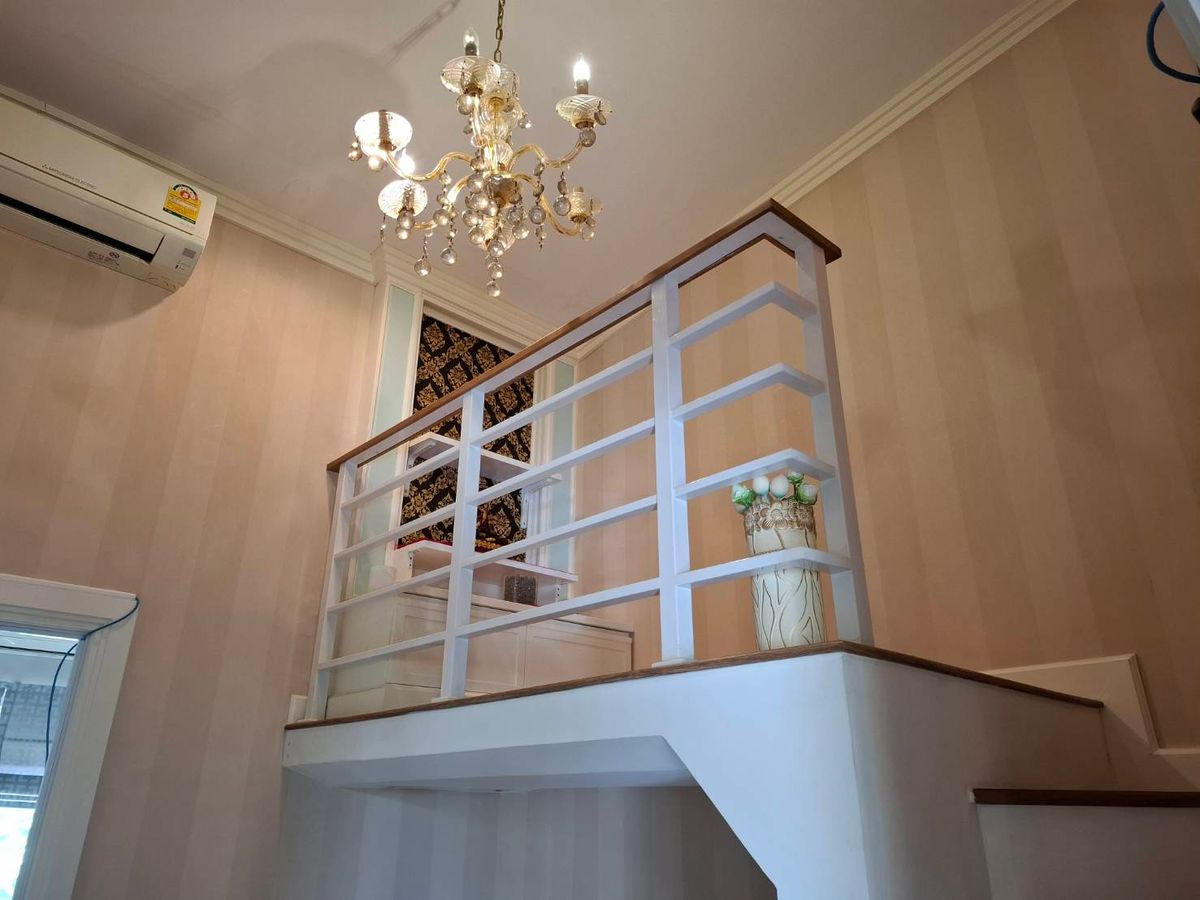 ขายทาวน์โฮมมีนบุรี-ร่มเกล้า : ขายทาวน์โฮม หลังมุม พร้อมผู้เช่า📍  ได้ผลตอบแทนทันที 7%++ ขายพร้อมผู้เช่า 📍 ❇️  ขายต่ำกว่าราคาประเมินได้กำไร 2 ต่อ  ทาวน์โฮม โกลเด้น ทาวน์ รามคำแหง วงแหวน