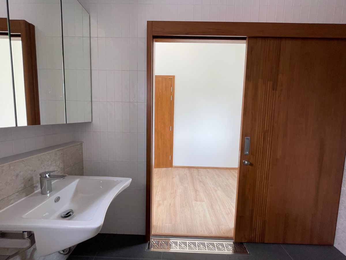 ขายบ้านรามคำแหง หัวหมาก : ขายบ้านเดี่ยวหรู ธารารมณ์ ไพรเวท เรสซิเดนซ์ รามคำแหง 9 บ้านเดี่ยว 3 ชั้น พื้นที่ใช้สอย 416 ตร.ม. ฟังก์ชัน 4 ห้องนอน 5 ห้องน้ำ 3 ที่จอดรถ  บนถนนรามคำแหง ใกล้แยกสุขุมวิท 71 ใกล้รถไฟฟ้าสายสีส้มและ Airport Link สถานีรามคำแหง