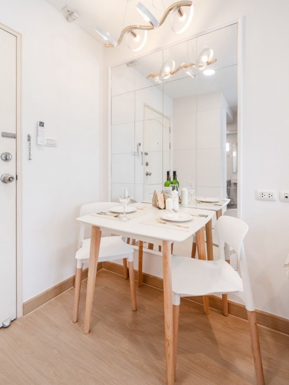 ขายคอนโดเสรีไทย-นิด้า :  ขายคอนโด ลุมพินี คอนโดทาวน์ นิด้า-เสรีไทย (ตึก A2, ชั้น 8) ขนาด 25.32 ตร.ม. ราคาเพียง 1.39 ล้านเท่านั้น ใกล้เดอะมอลล์บางกะปิ ใกล้โลตัสบางกะปิ ใกล้โรงพยาบาลเวชธานี ใกล้วัดศรีบุญเรือง ใกล้ท่าเรือคลองแสนแสบ