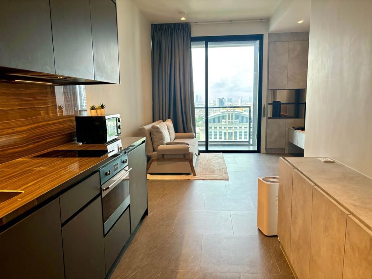 ขายคอนโดสีลม ศาลาแดง บางรัก : ✨ให้เช่า The Lofts Silom คอนโดลอฟต์สุดเท่ ใจกลางเมือง วิวเมืองสวย พร้อมครัวบิลต์อิน เดินถึง BTS สุรศักดิ์