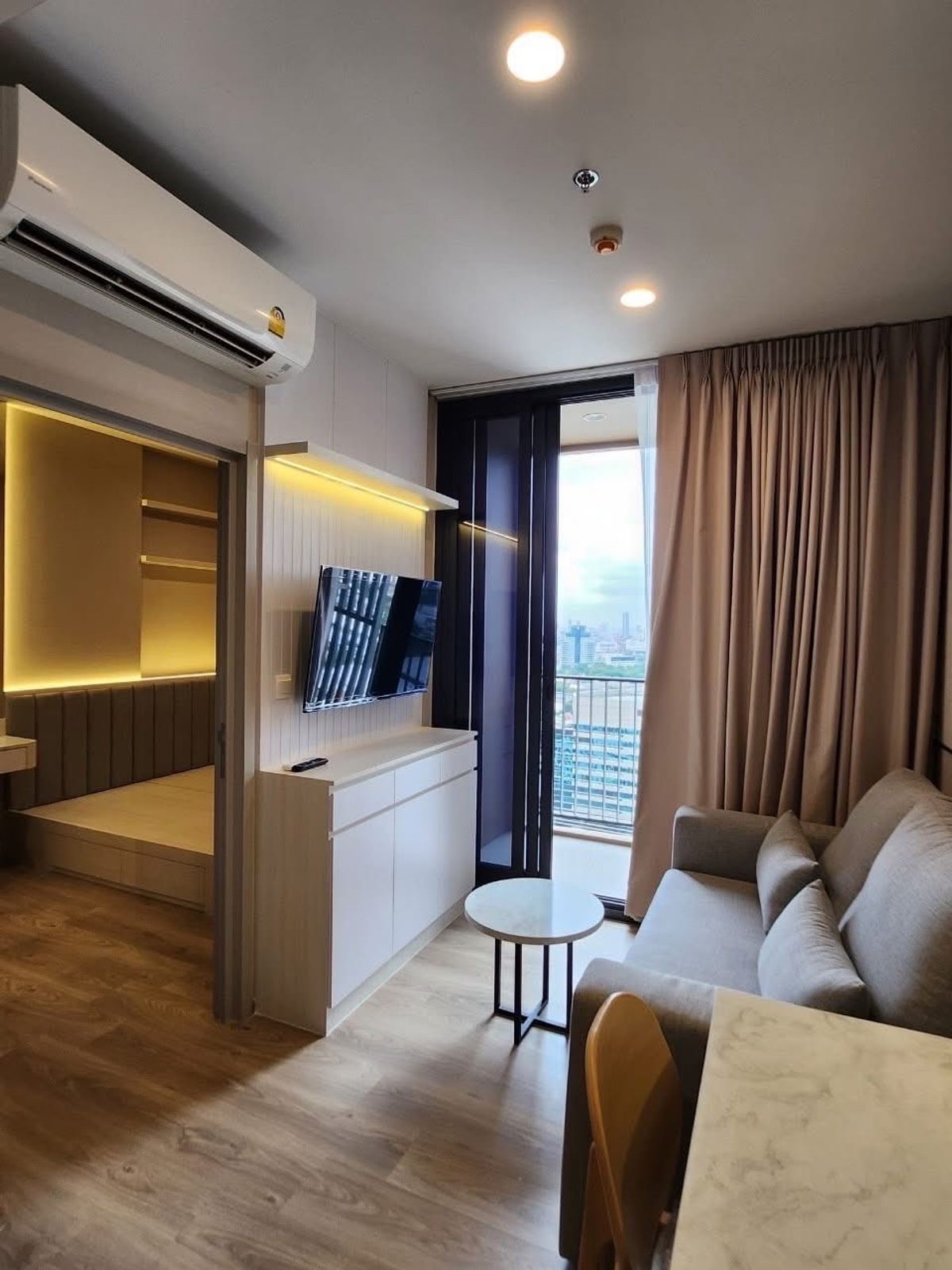 For RentCondoSukhumvit, Asoke, Thonglor : For rent OKA Haus Sukhumvit 36 ​​Price 21,000 baht [TTr250503]