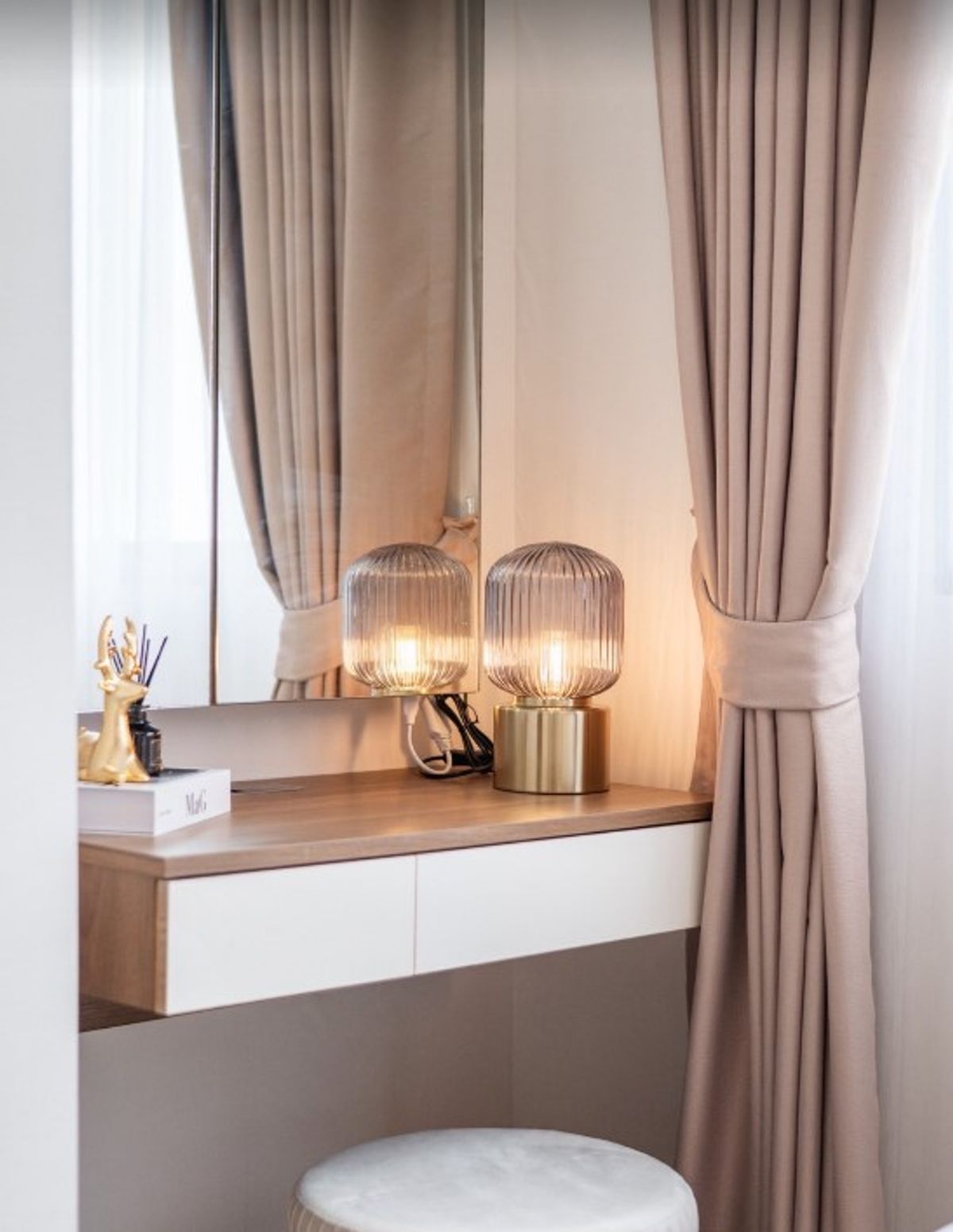 ขายคอนโดเสรีไทย-นิด้า :  ขายคอนโด ลุมพินี คอนโดทาวน์ นิด้า-เสรีไทย (ตึก A2, ชั้น 8) ขนาด 25.32 ตร.ม. ราคาเพียง 1.39 ล้านเท่านั้น ใกล้เดอะมอลล์บางกะปิ ใกล้โลตัสบางกะปิ ใกล้โรงพยาบาลเวชธานี ใกล้วัดศรีบุญเรือง ใกล้ท่าเรือคลองแสนแสบ