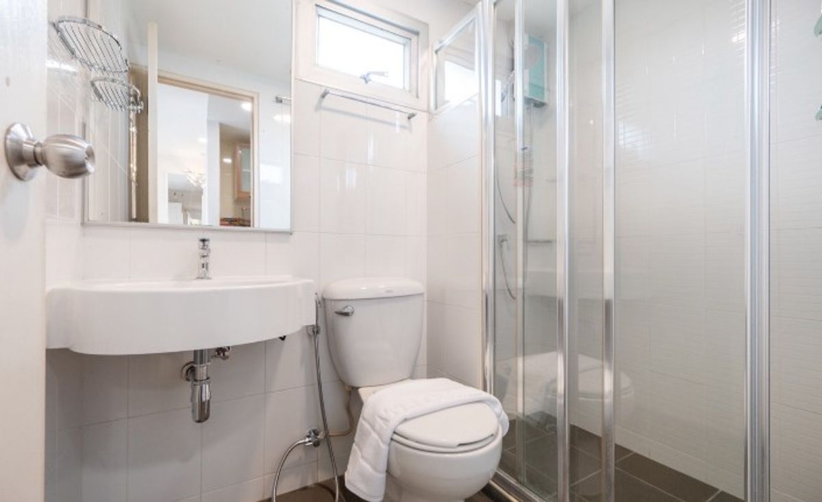 ขายคอนโดเสรีไทย-นิด้า :  ขายคอนโด ลุมพินี คอนโดทาวน์ นิด้า-เสรีไทย (ตึก A2, ชั้น 8) ขนาด 25.32 ตร.ม. ราคาเพียง 1.39 ล้านเท่านั้น ใกล้เดอะมอลล์บางกะปิ ใกล้โลตัสบางกะปิ ใกล้โรงพยาบาลเวชธานี ใกล้วัดศรีบุญเรือง ใกล้ท่าเรือคลองแสนแสบ