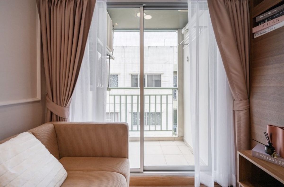 ขายคอนโดเสรีไทย-นิด้า :  ขายคอนโด ลุมพินี คอนโดทาวน์ นิด้า-เสรีไทย (ตึก A2, ชั้น 8) ขนาด 25.32 ตร.ม. ราคาเพียง 1.39 ล้านเท่านั้น ใกล้เดอะมอลล์บางกะปิ ใกล้โลตัสบางกะปิ ใกล้โรงพยาบาลเวชธานี ใกล้วัดศรีบุญเรือง ใกล้ท่าเรือคลองแสนแสบ