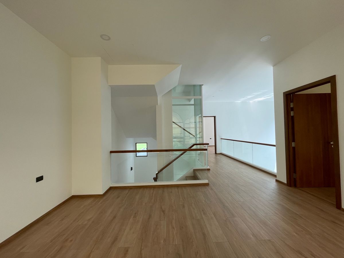 ขายบ้านรามคำแหง หัวหมาก : ขายบ้านเดี่ยวหรู ธารารมณ์ ไพรเวท เรสซิเดนซ์ รามคำแหง 9 บ้านเดี่ยว 3 ชั้น พื้นที่ใช้สอย 416 ตร.ม. ฟังก์ชัน 4 ห้องนอน 5 ห้องน้ำ 3 ที่จอดรถ  บนถนนรามคำแหง ใกล้แยกสุขุมวิท 71 ใกล้รถไฟฟ้าสายสีส้มและ Airport Link สถานีรามคำแหง