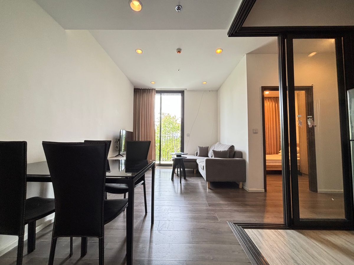 ให้เช่าคอนโดอ่อนนุช อุดมสุข : 🏢Condo for rent : Whizdom Essence ใกล้ Ture Digital ((BTS Punnawithi)) WL-02 (LINE : @Condo52)