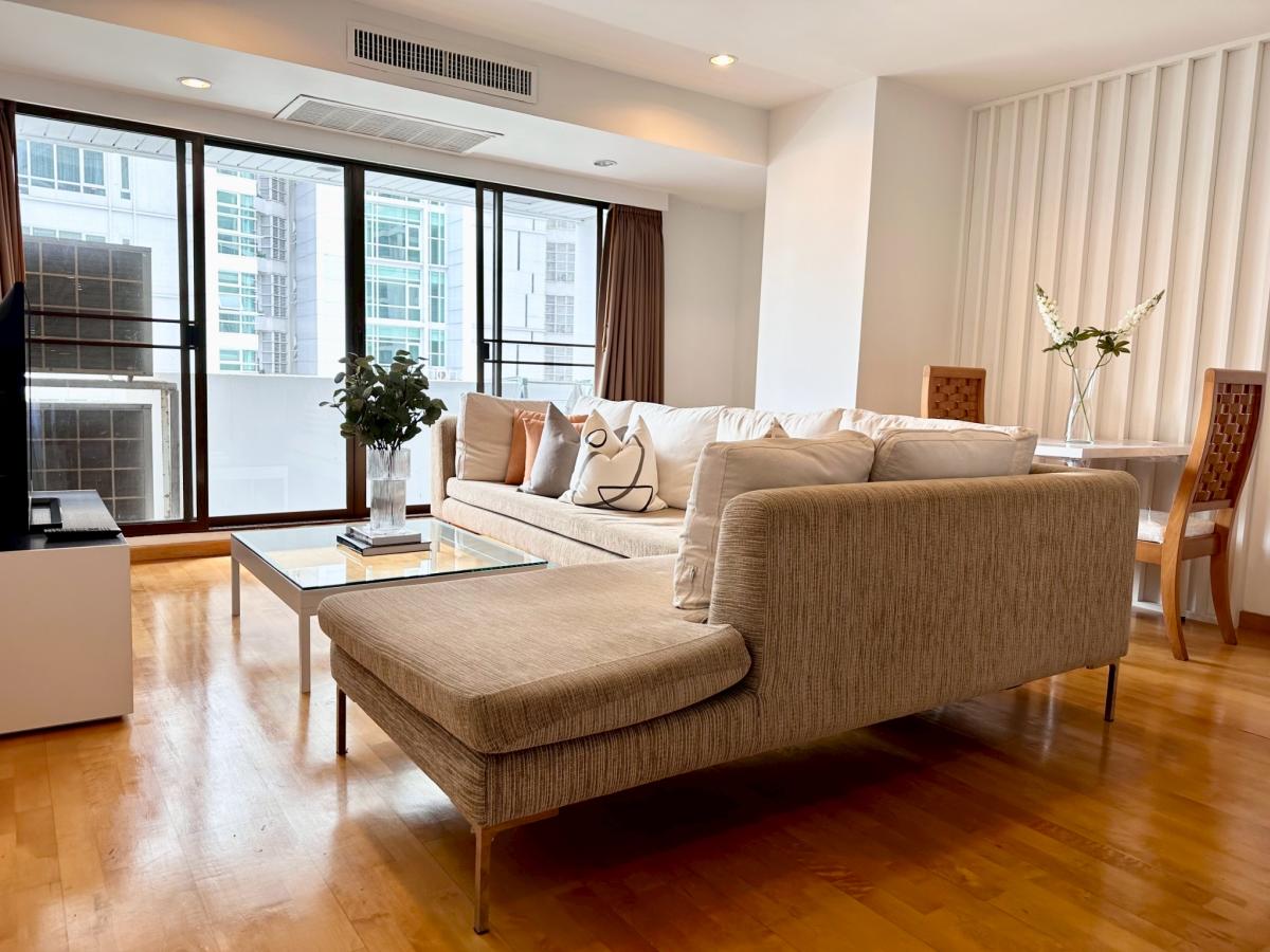 ให้เช่าคอนโดพัฒนาการ ศรีนครินทร์ : The Royal Place 2, 1 bed, 22000 per month