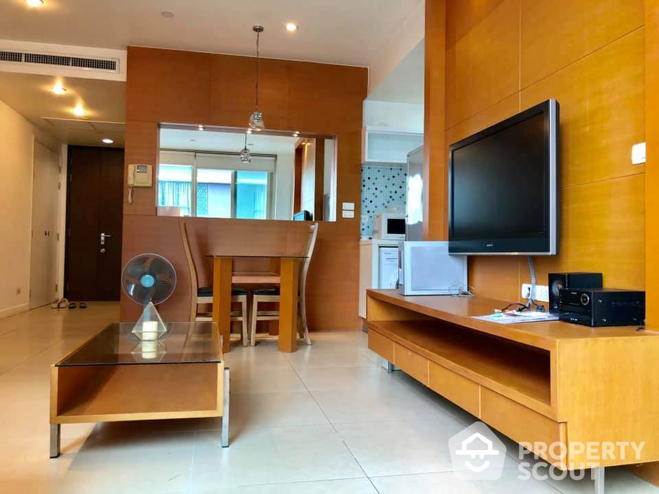 ขายคอนโดวิทยุ ชิดลม หลังสวน : คอนโด 1-ห้องนอน ที่ แมนฮัตตัน ชิดลม ใกล้ BTS ชิดลม