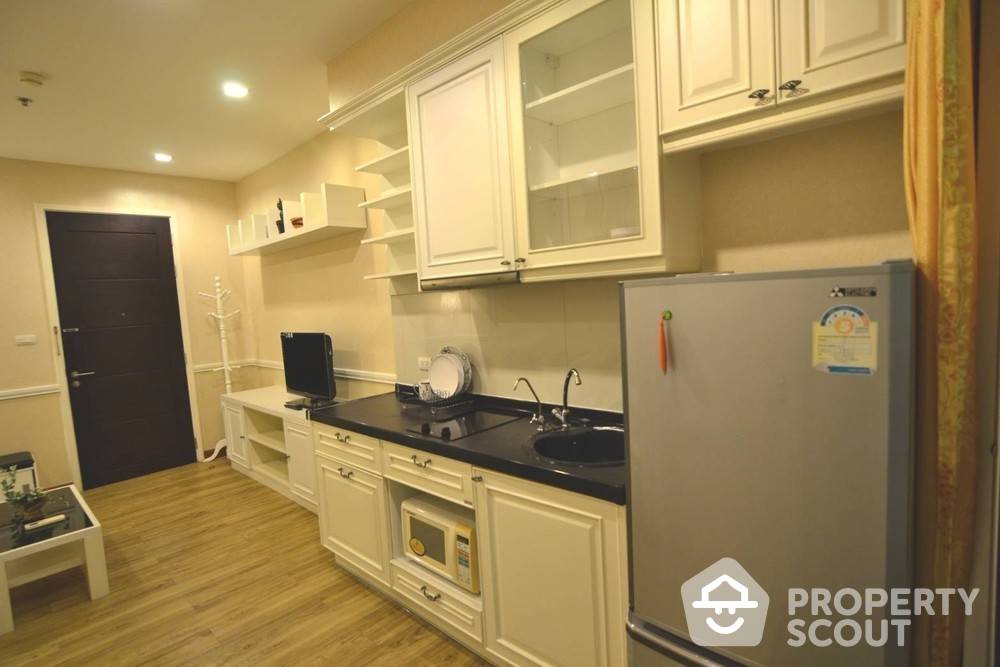For SaleCondoSathorn, Narathiwat : 1-BR Condo at Ivy Sathorn 10 near BTS Saint Louis