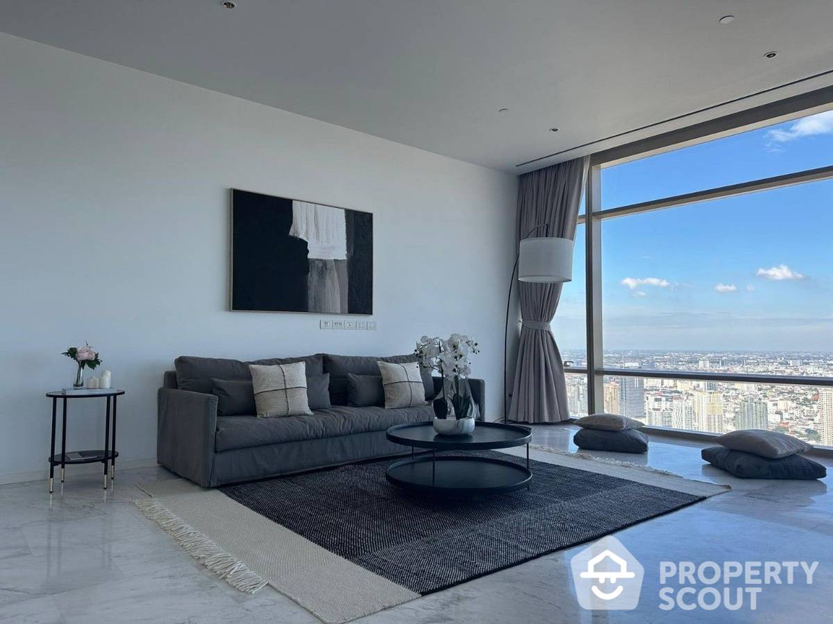 For SaleCondoSathorn, Narathiwat : 3-BR Condo at Four Seasons Private Residences Bangkok near BTS Saphan Taksin