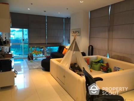 ขายคอนโดวิทยุ ชิดลม หลังสวน : คอนโด 2-ห้องนอน ที่ แอทธินี เรสซิเด้นซ์ ใกล้ BTS เพลินจิต