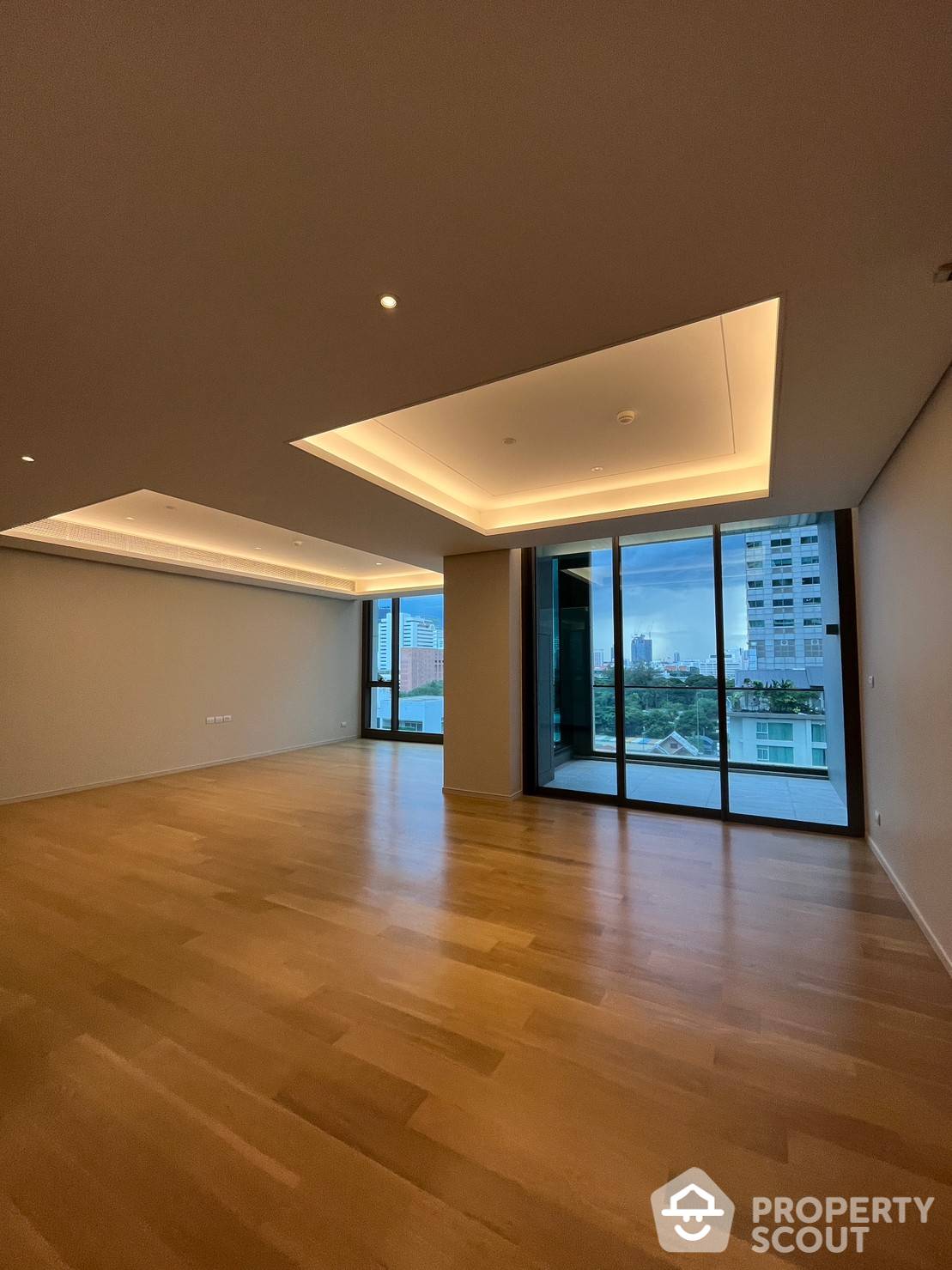 ขายคอนโดวิทยุ ชิดลม หลังสวน : คอนโด 2-ห้องนอน ที่ บ้านสินธร ใกล้ BTS ราชดำริ