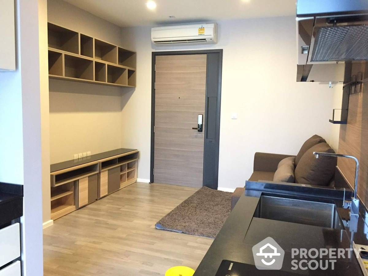 For RentCondoSathorn, Narathiwat : 1-BR Condo at The Room Sathorn - St. Louis near BTS Surasak