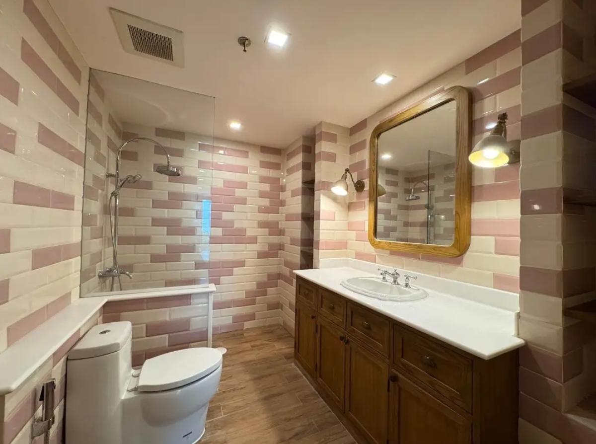 ให้เช่าคอนโดสีลม ศาลาแดง บางรัก : The Legend Saladaeng, 2 bed, 140000 per month