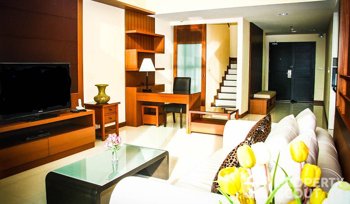 For RentCondoOnnut, Udomsuk : 3-BR Apt. near BTS Ekkamai