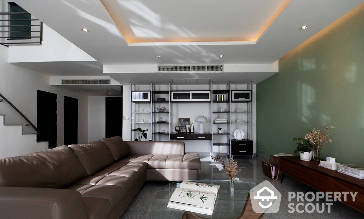 For RentCondoOnnut, Udomsuk : 2-BR Serviced Apt. near ARL Ramkhamhaeng