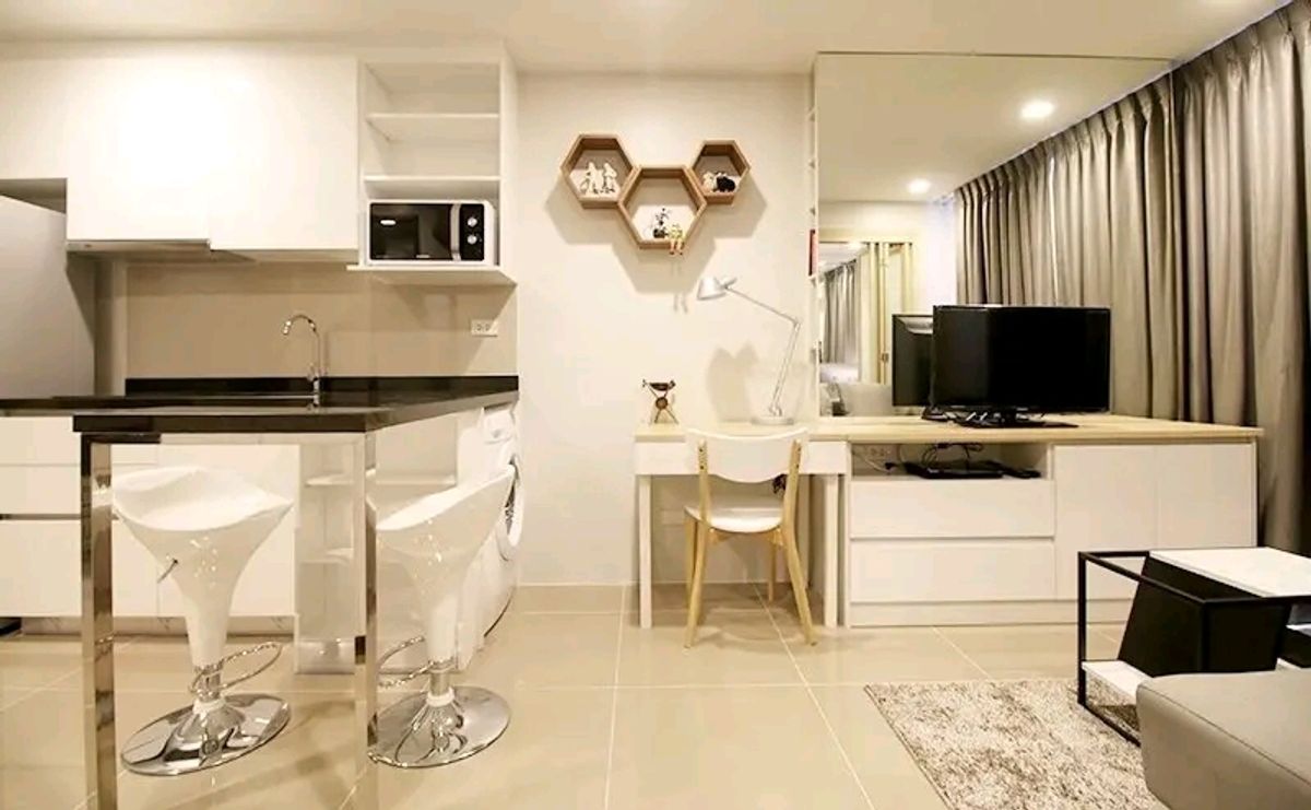 ให้เช่าคอนโดสุขุมวิท อโศก ทองหล่อ : MIRAGE SUKHUMVIT 27 
มิราจ สุขุมวิท 27 ชั้น 6
- ทิศเหนือ วิวโล่ง
- 1 ห้องนอน 35.7 ตร.ม. เช่า 24,000บาท Khun KIM คิม
LINE: miragerichcondo 
 0842914701