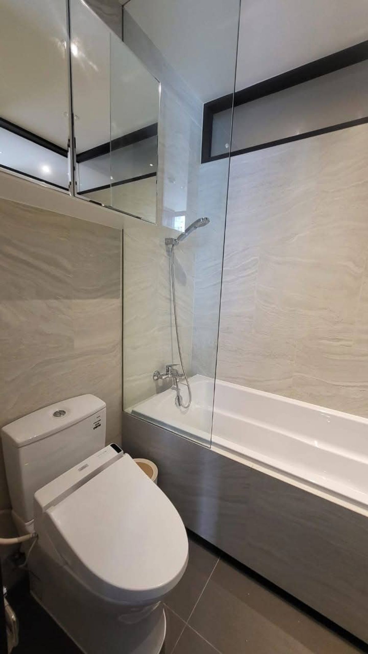 ให้เช่าคอนโดสุขุมวิท อโศก ทองหล่อ : ให้เช่า 📍 The FINE Bangkok Thonglor - Ekamai 📍 2 ห้องนอน 2 ห้องน้ำ เฟอร์นิเจอร์ และ เครื่องใช้ไฟฟ้าครบ 