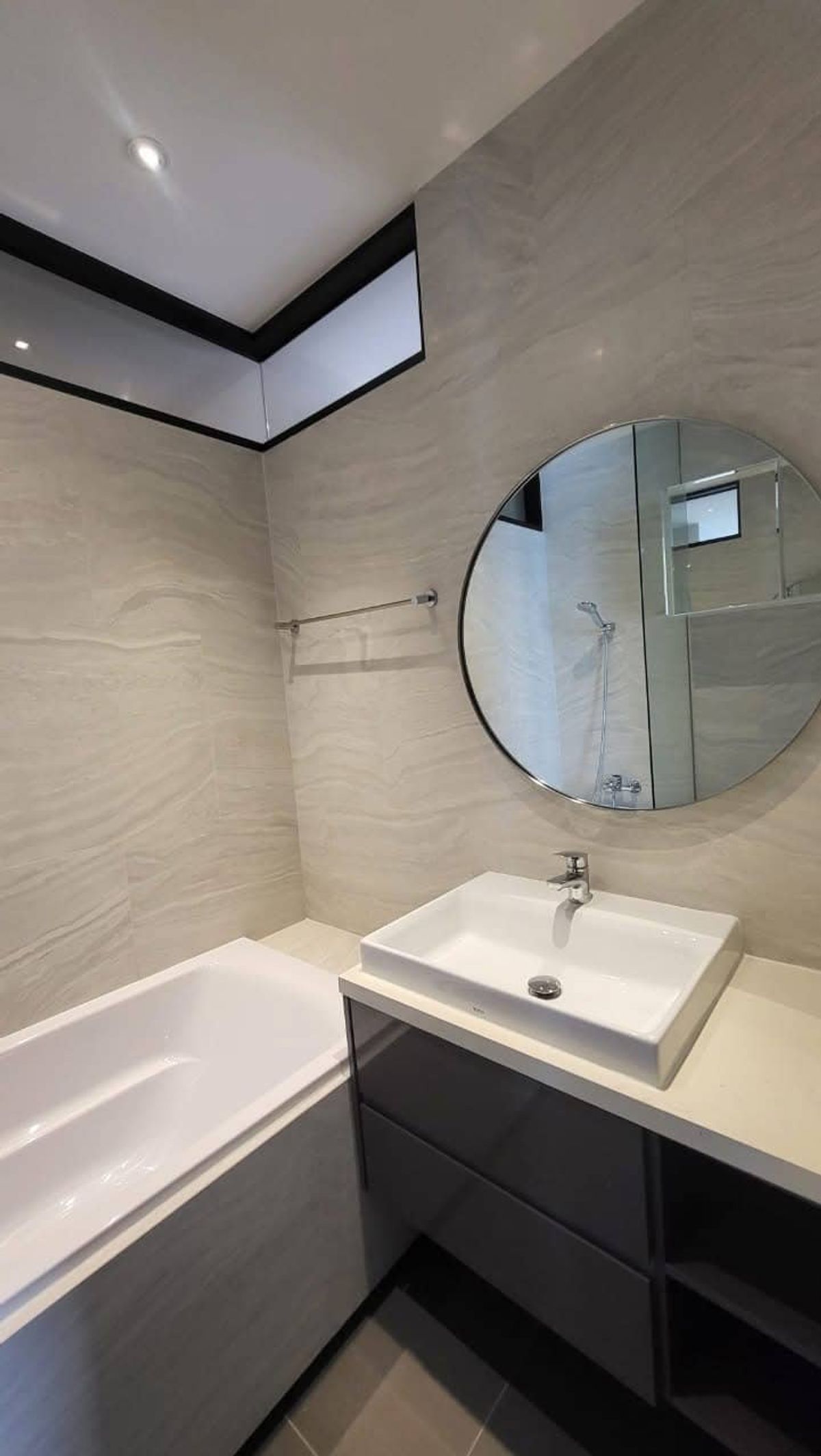 ให้เช่าคอนโดสุขุมวิท อโศก ทองหล่อ : ให้เช่า 📍 The FINE Bangkok Thonglor - Ekamai 📍 2 ห้องนอน 2 ห้องน้ำ เฟอร์นิเจอร์ และ เครื่องใช้ไฟฟ้าครบ 