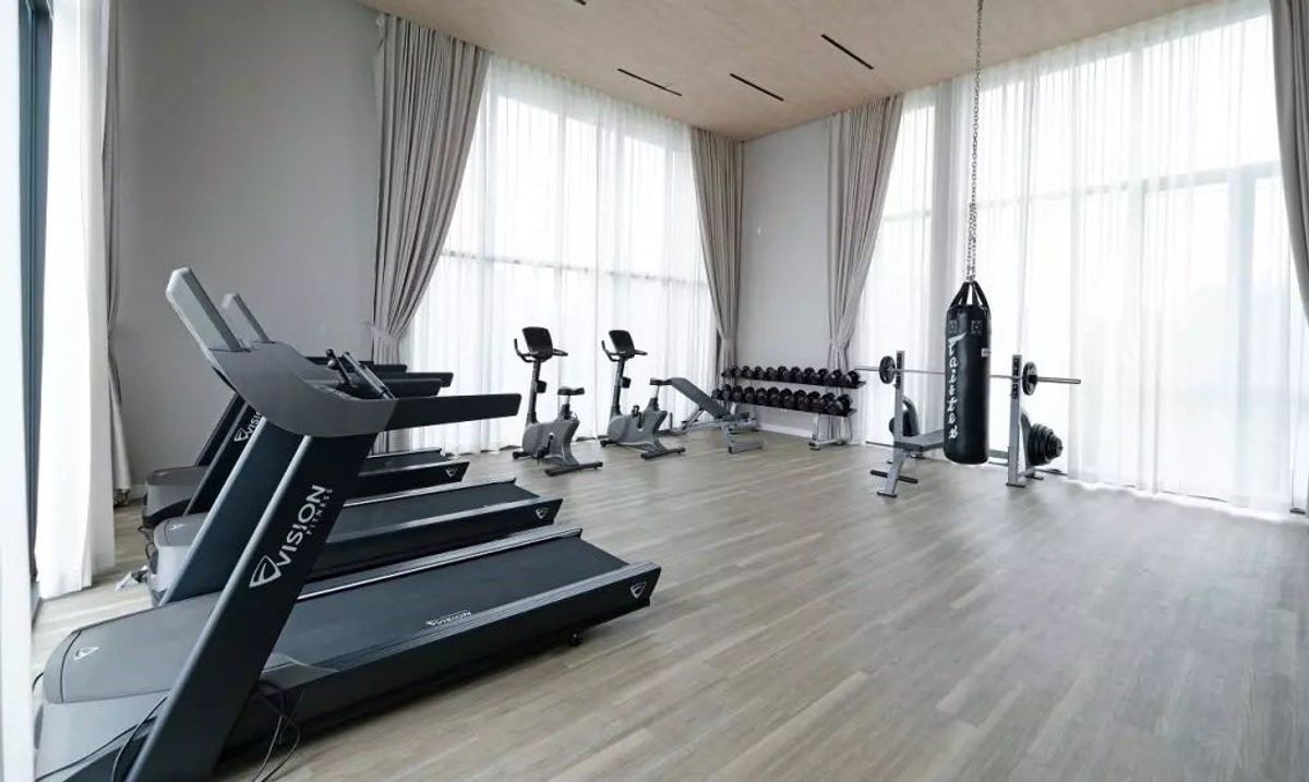 ให้เช่าบ้านบางนา แบริ่ง ลาซาล : 🏡 ให้เช่า บ้านหรู 2 ชั้น เฟอร์ครบ รองรับครอบครัวใหญ่และสัตว์เลี้ยง พร้อมอยู่ ใกล้เมกะบางนา-รร.นานาชาติ เดินทางสะดวก เพียง 1 กม.จากทางด่วน