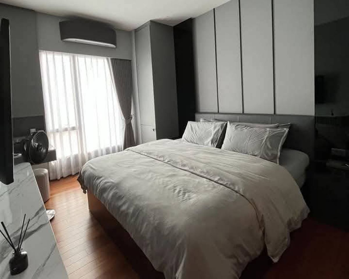 For RentCondoSukhumvit, Asoke, Thonglor : Ashton Morph 38 new room for rent. Never rented near BTS Thonglor about 200 meters. Interested.